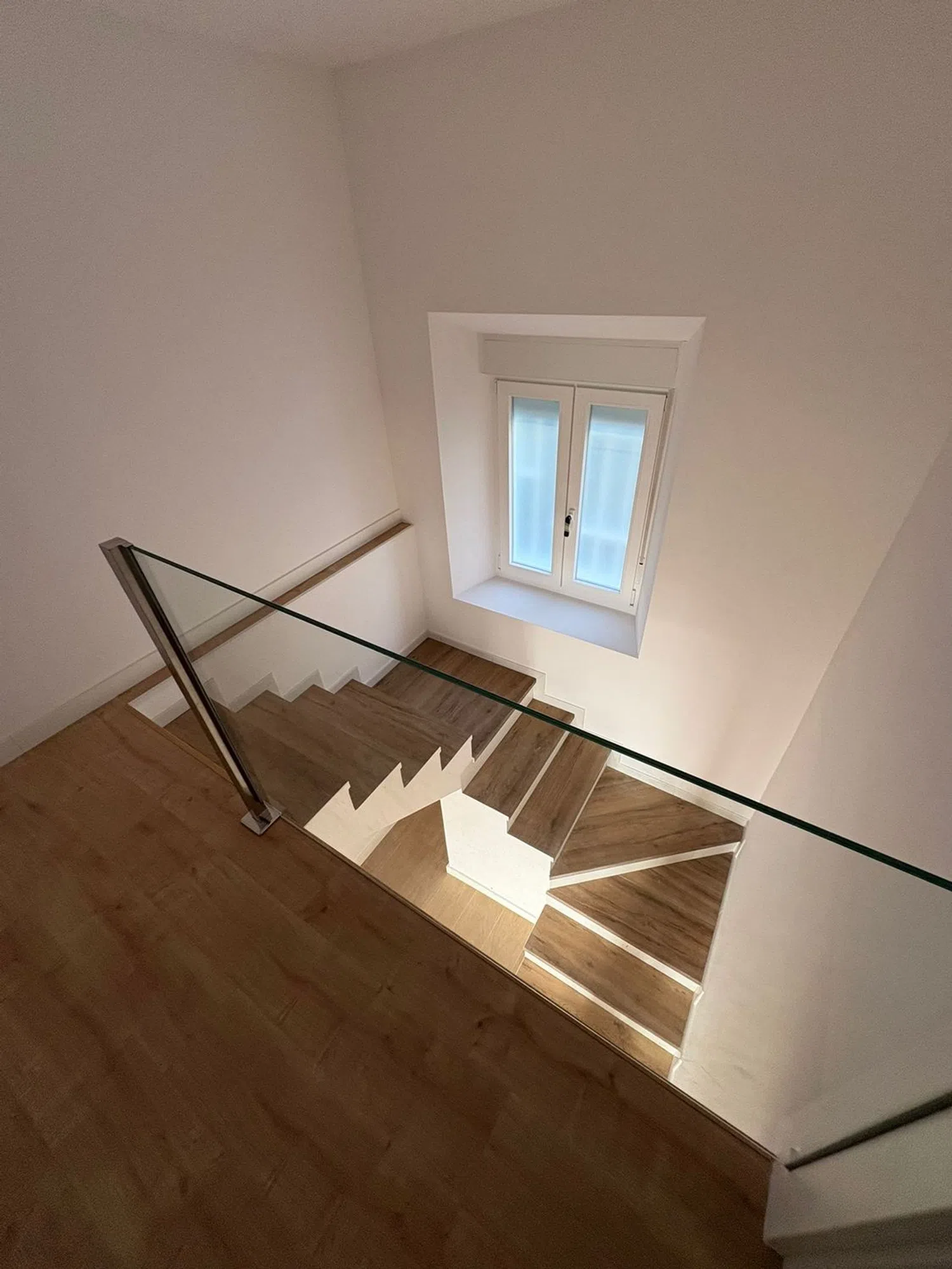 Dúplex en Cuatro Caminos - Foto 4