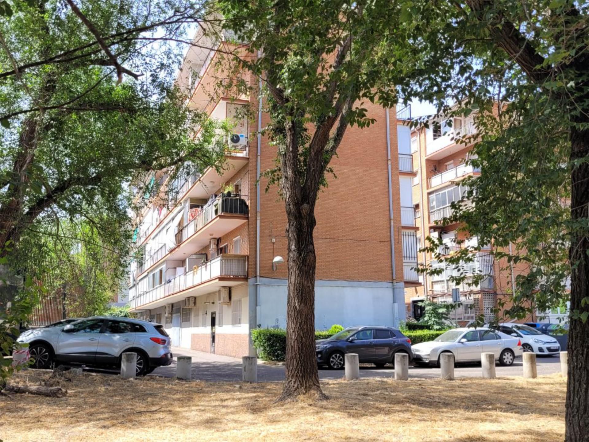 Piso en  Calle de la Villa de Churriana 18 - Foto 2