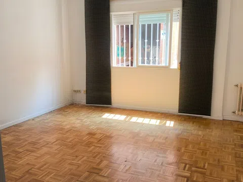 Piso en calle de las Azucenas, 80