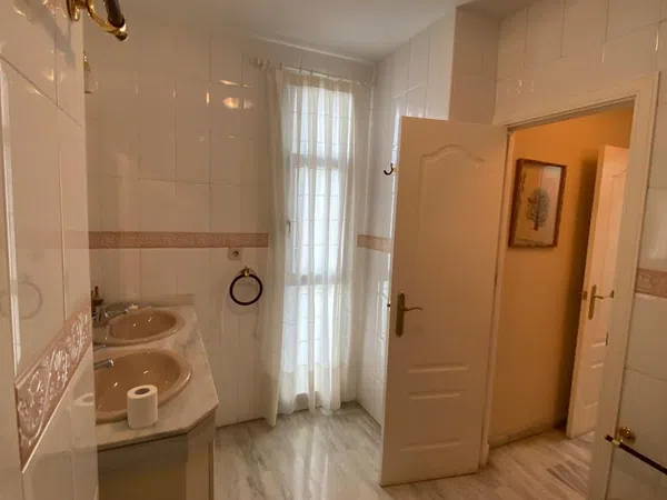 Piso en Avenida de la Buhaira, 13, Buhaira - Huerta del Rey - Foto 17