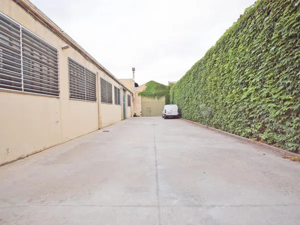 Nave en Calle Arquímedes - Foto 5