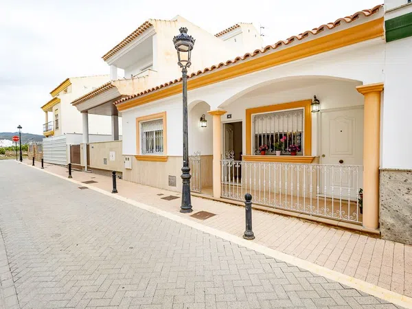 Casa de pueblo en Calle Andrés Segovia, 12 - Foto 3