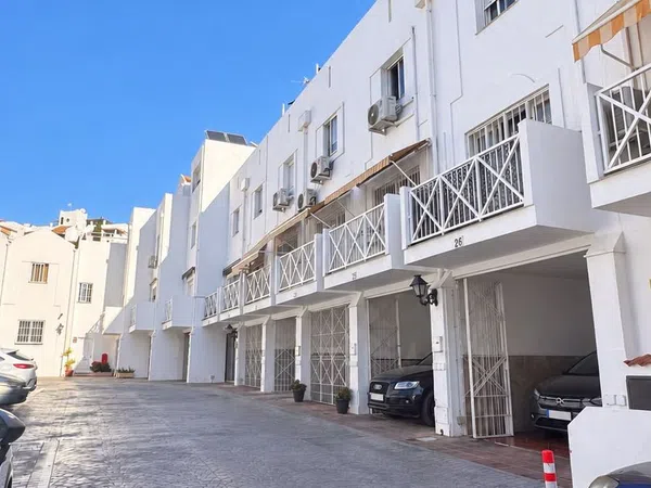 Chalet adosado en Avenida Palma de Mallorca, 64, El Bajondillo, El Bajondillo - Foto 2