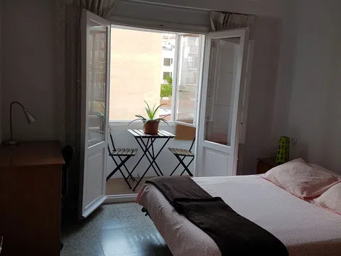Piso en calle san antonio maría claret, 24