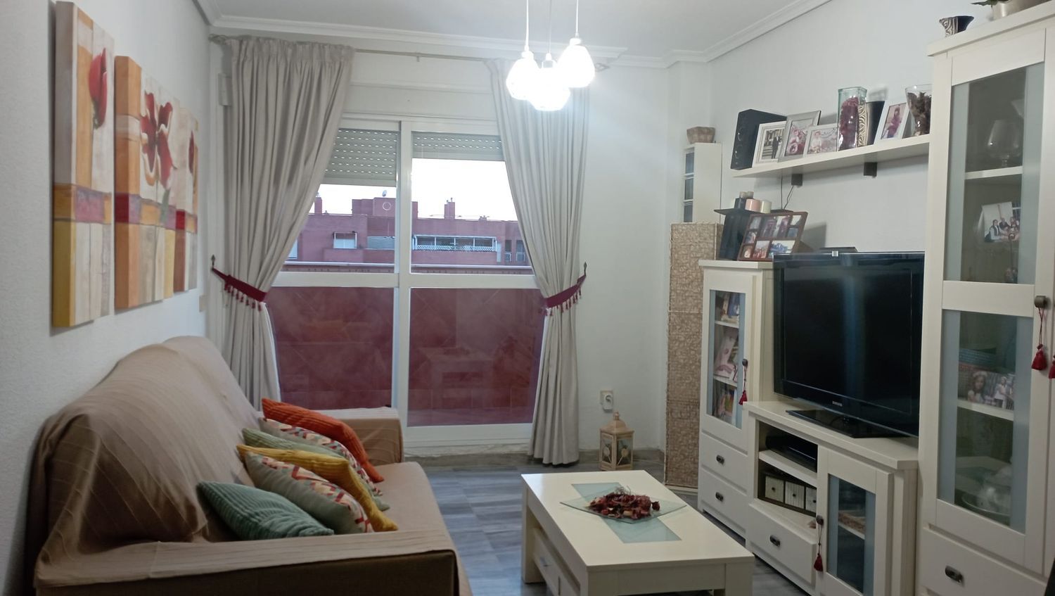 Piso en calle Cueva de Menga, 3