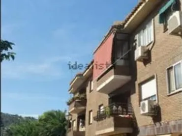 Piso en barrio - Foto 1