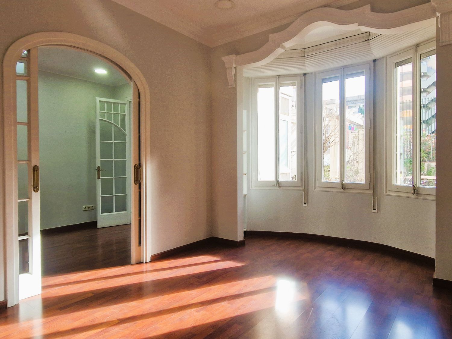 Piso en calle d'Enric Granados, 155 - Foto 3