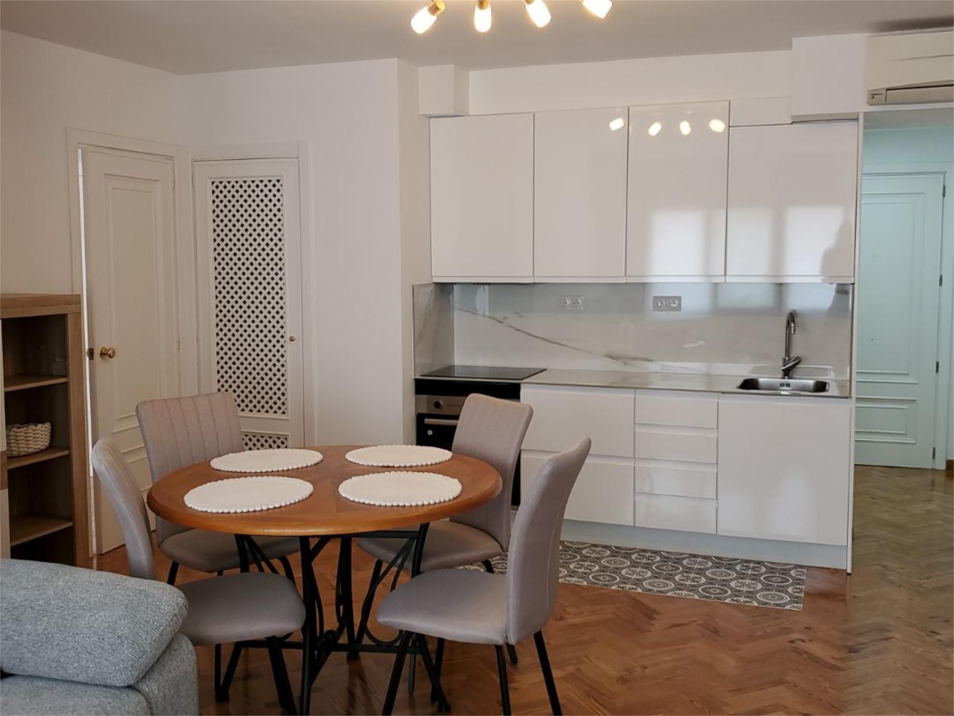 Piso en  Carrer de Don Juan de Austria 4 - Foto 2