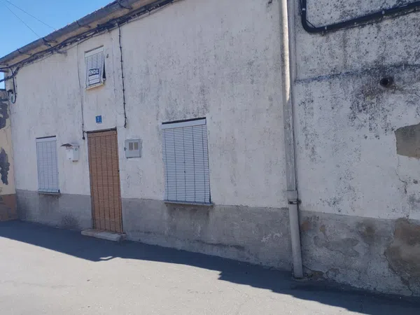 Casa de pueblo en Calle Portugal, 7 - Foto 1