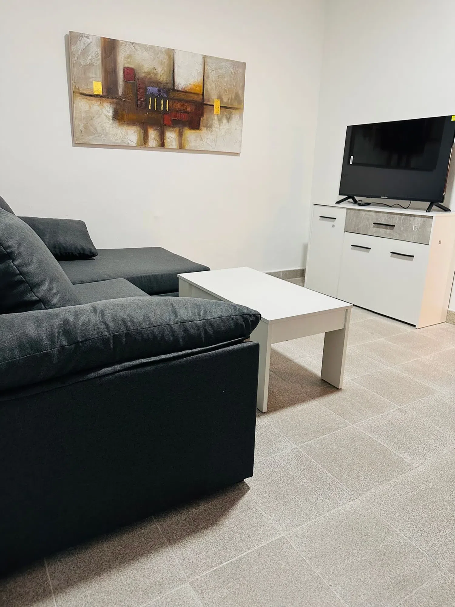 Estudio en calle Jesús y María, 10 - Foto 4