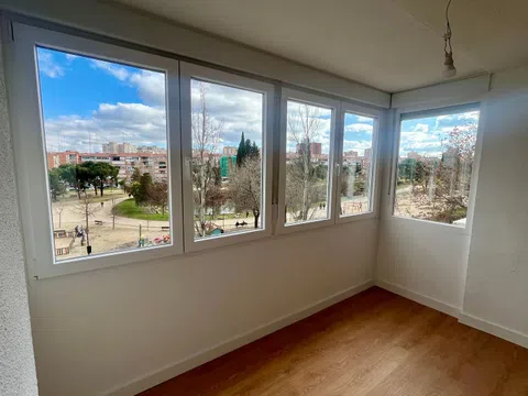 Piso en calle de Quero, 27