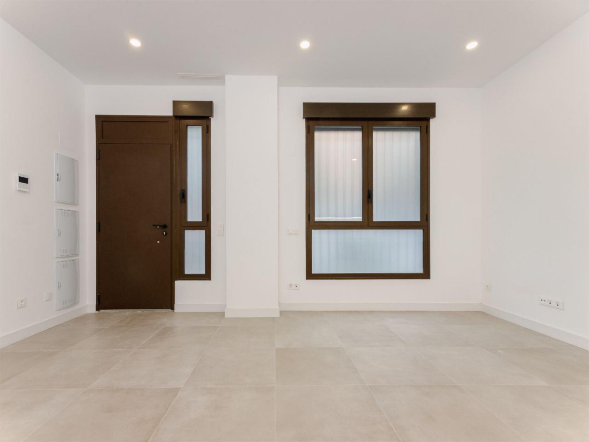 Planta baja en  Carrer de Benicarló 24 - Foto 4