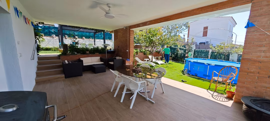 Chalet en  Carrer de la Riera 123 - Foto 4
