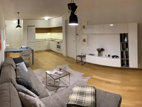 Piso en calle de Llull, 252