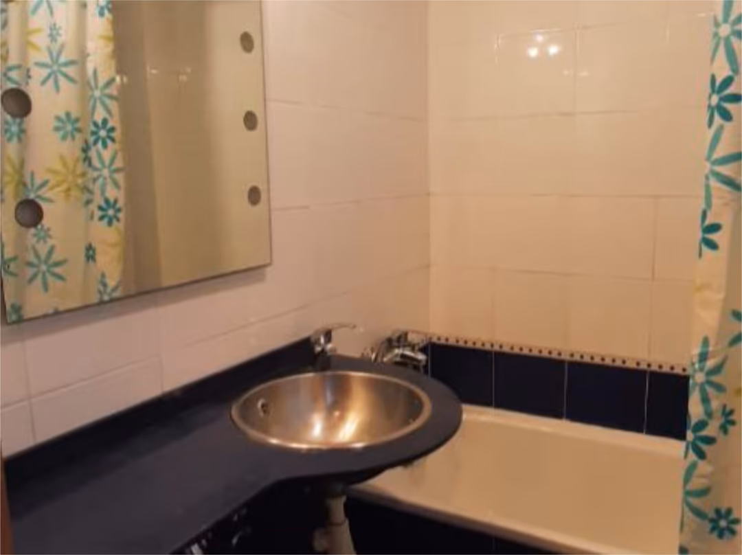 Piso en  Carrer de Sant Joan de Malta 39 - Foto 4