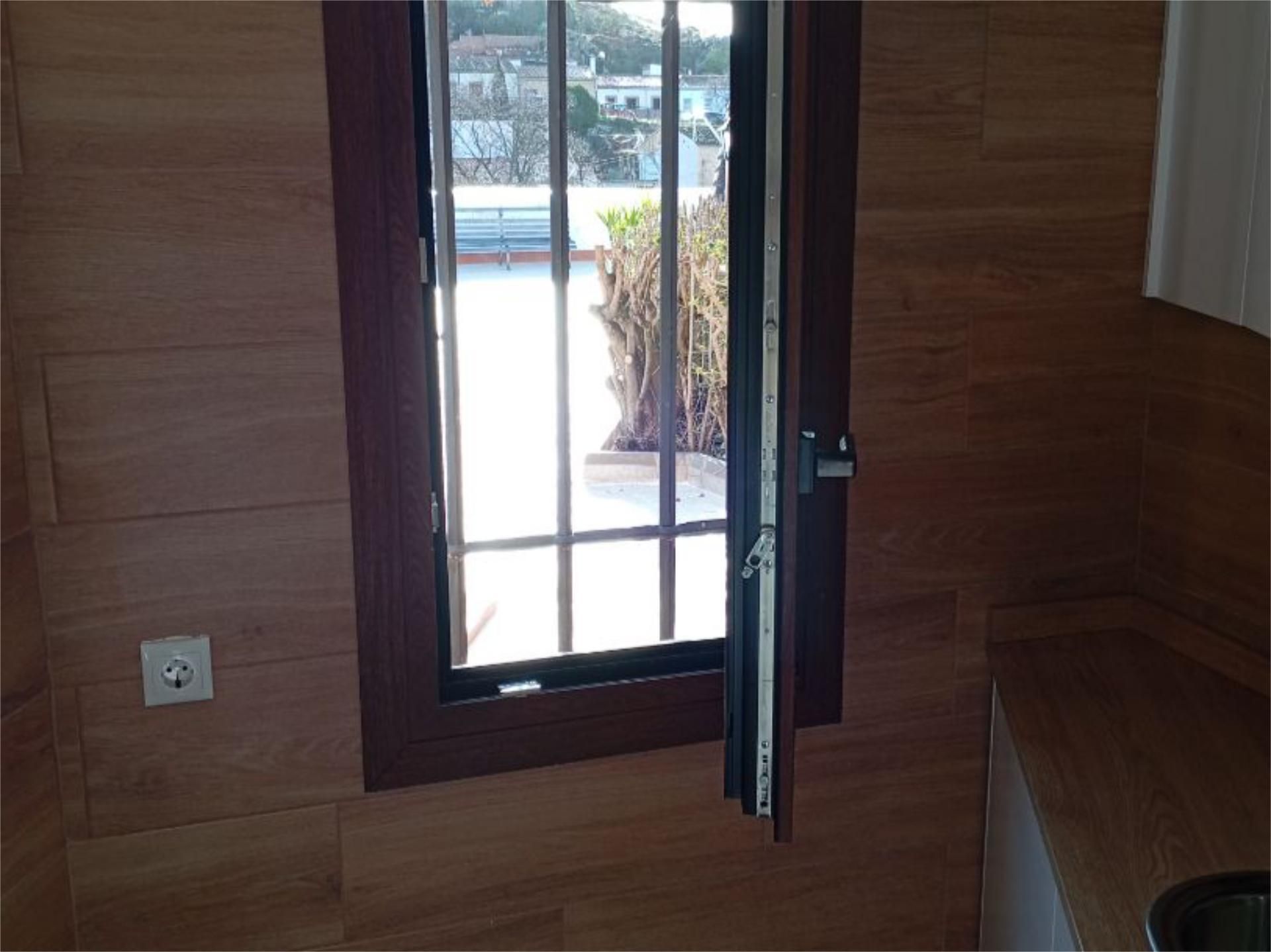 Piso en  Calle de Fuente Concejo 8 - Foto 7