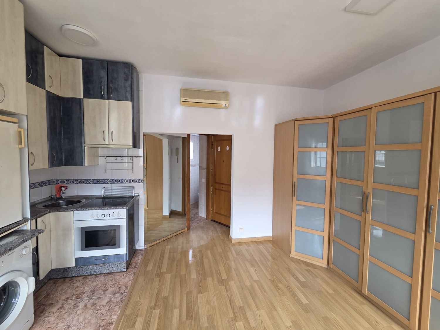 Estudio en Avenida de Madrid, 118 - Foto 1
