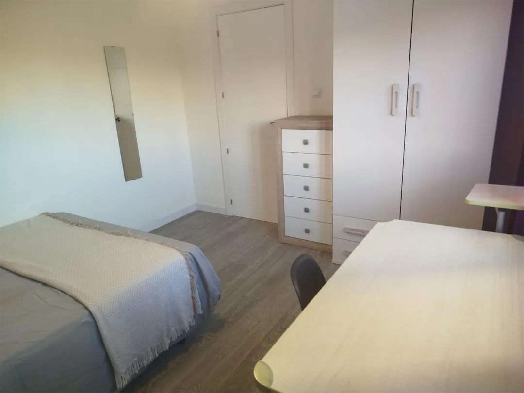 Piso en  Calle Periodista Luis de Vicente 9 - Foto 28