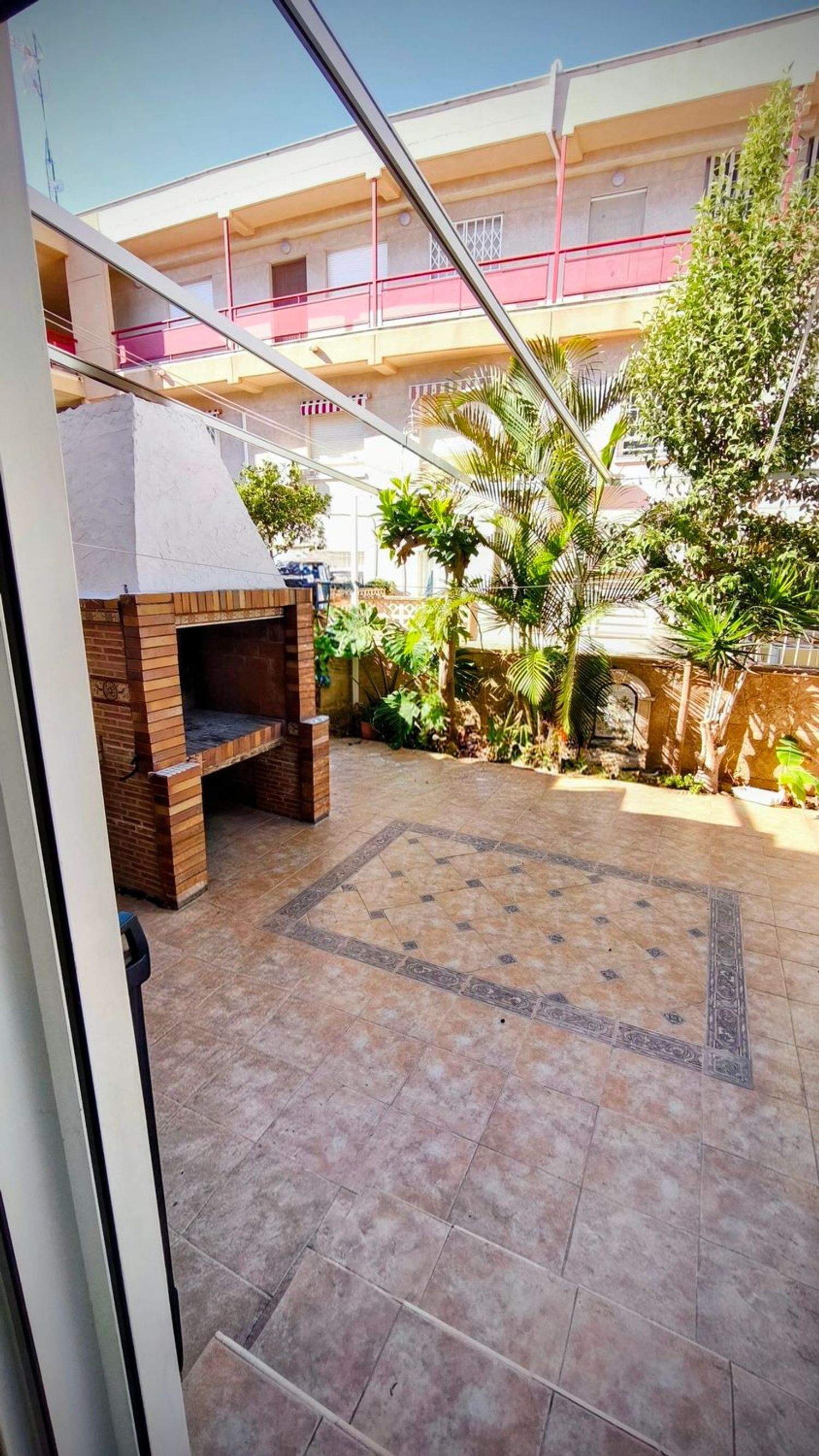 Chalet adosado en calle Consueta, 1 - Foto 1