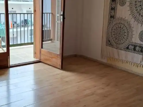 Piso en  Carrer del Camí Reial Al Moll 2 - Foto 2