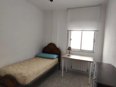 Piso en  Calle Sanguino Michel 28 - Foto 6