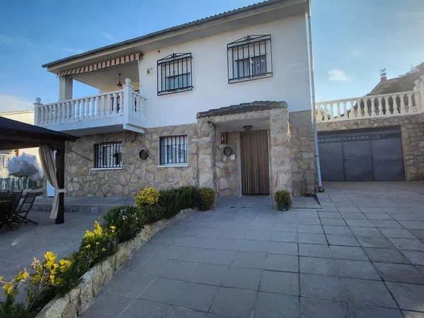 Casa o chalet independiente en Calle Castillo de Belmonte, 414 - Foto 1