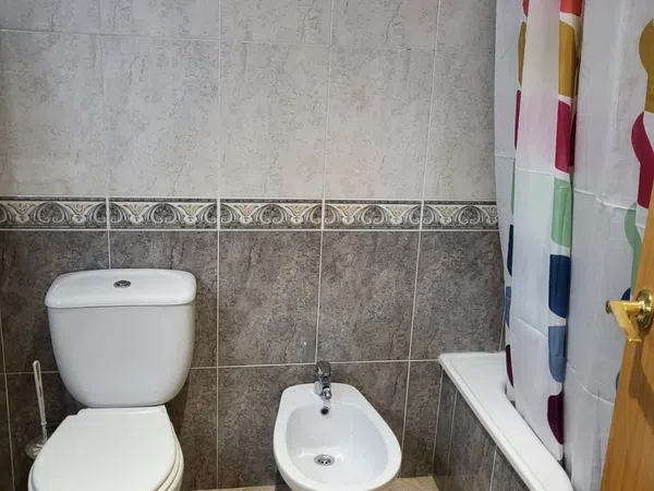 Piso en Avenida Pere Molas, 11 - Foto 4