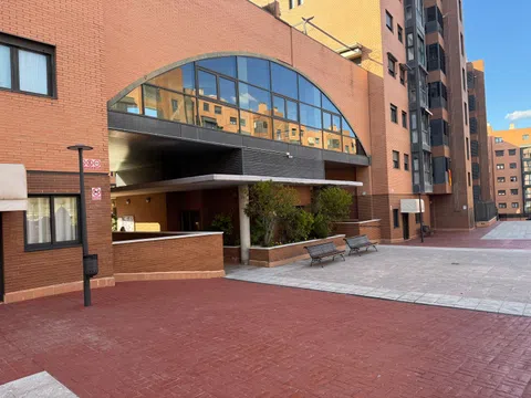 Piso en calle de Américo Castro, 72