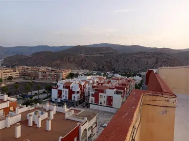 Piso en Calahonda - Foto 1