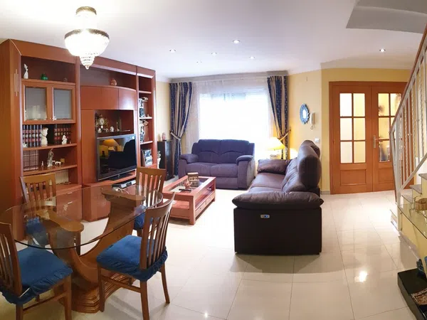 Chalet adosado en Calle Regne de Valencia, 8 - Foto 11