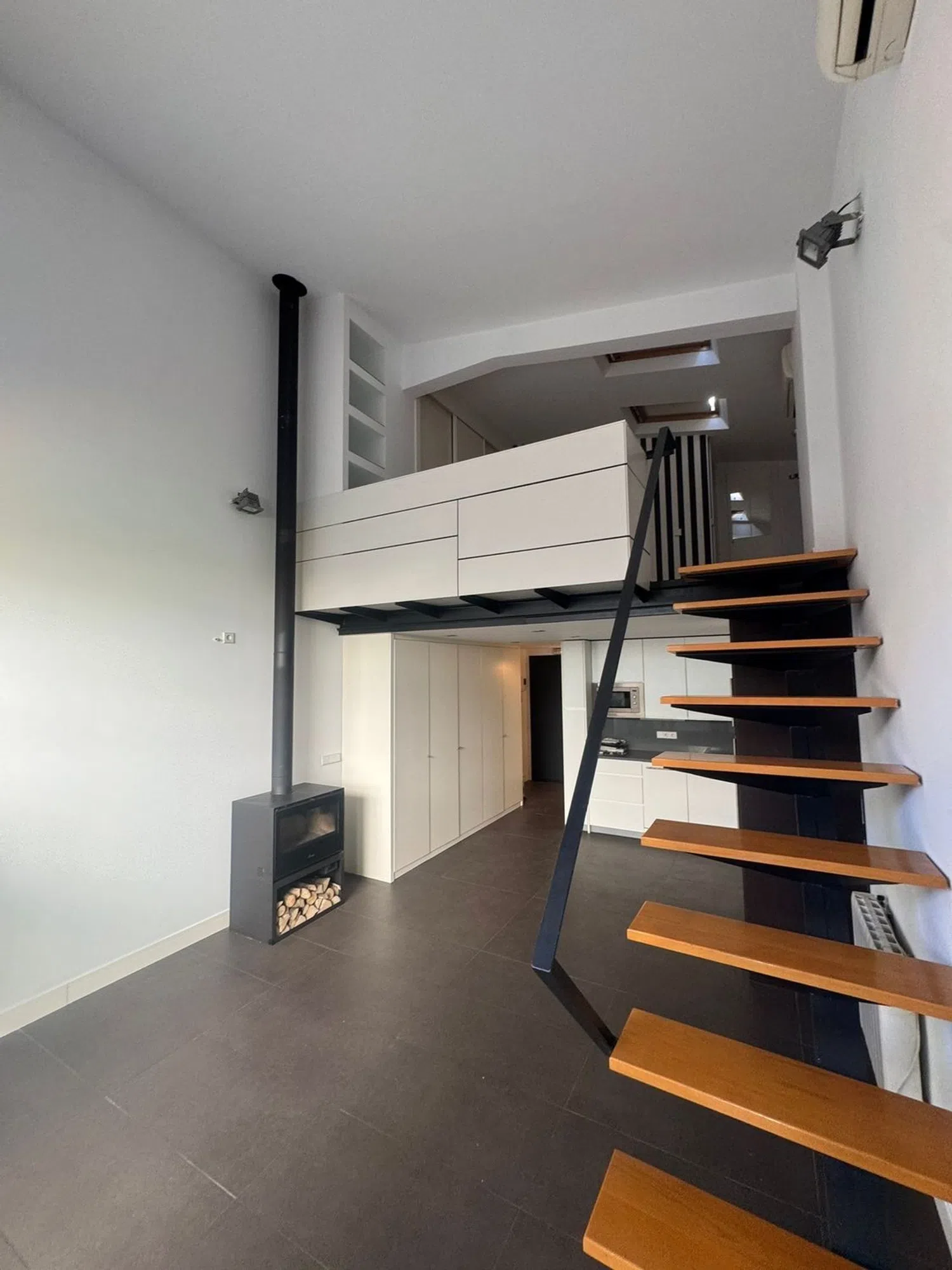 Estudio en calle de Tracia, 12 - Foto 1