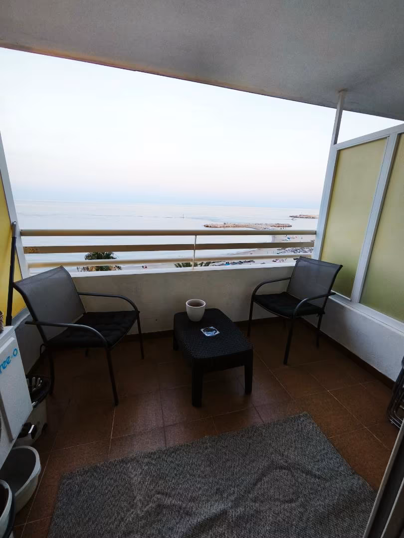 Estudio en  Paseo Marítimo Rey de España 80
