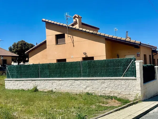 Chalet pareado en Calle Encina s/n - Foto 3