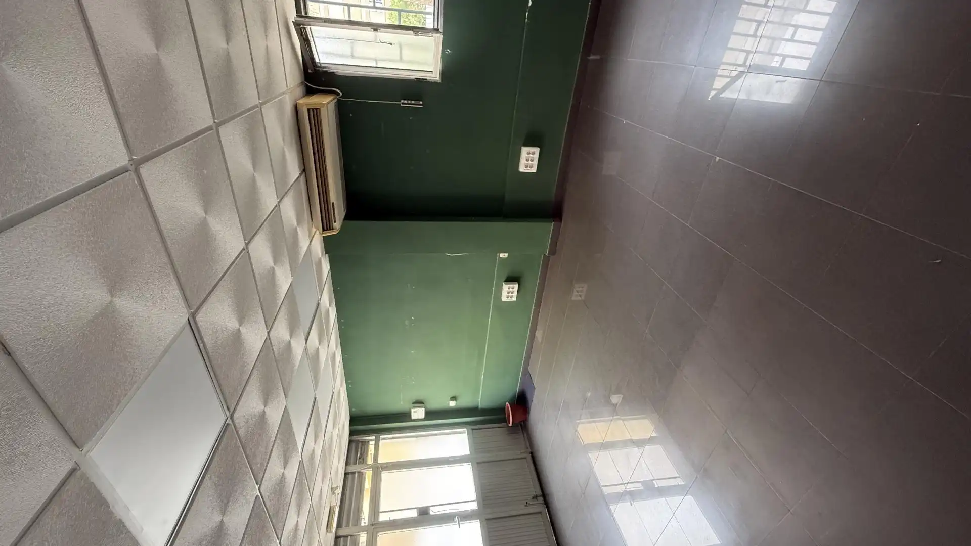 Planta baja en  Calle del Doctor Rafael Garcia Perez 13 - Foto 2