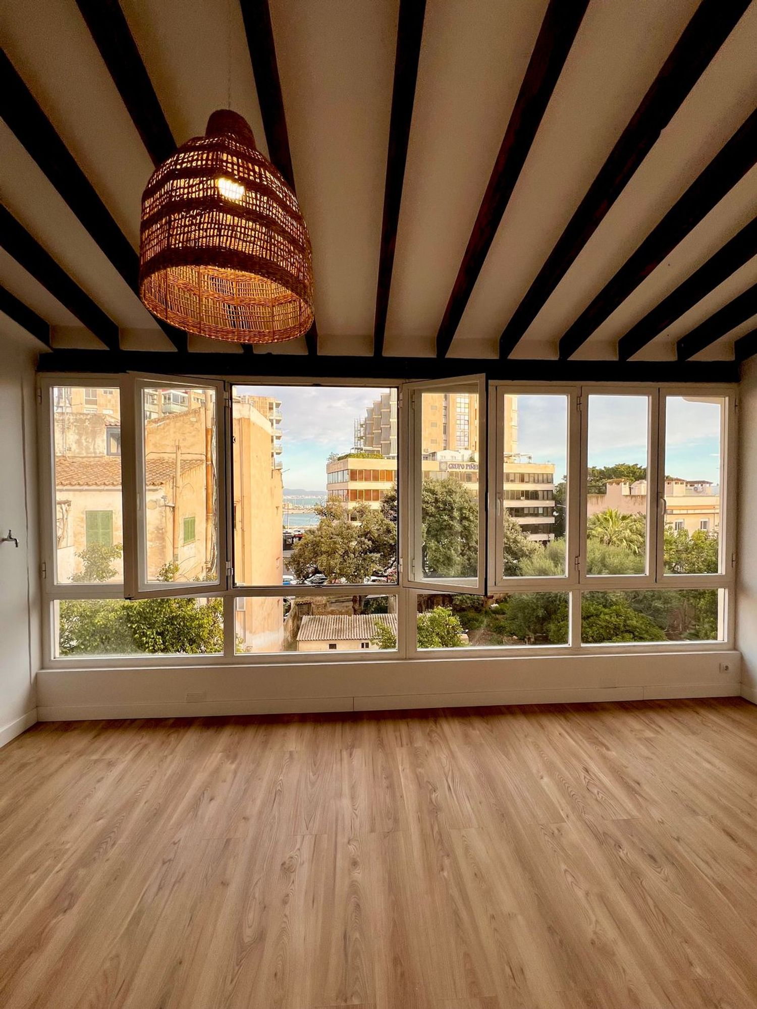 Piso en avenida de Joan Miró, 80