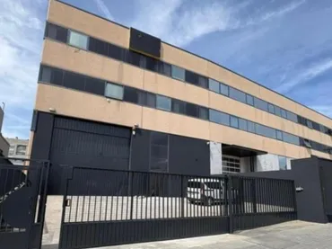 Nave Industrial en Badalona - Foto 1