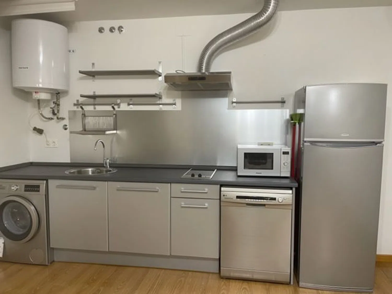 Estudio en calle de Albasanz, 67 - Foto 9