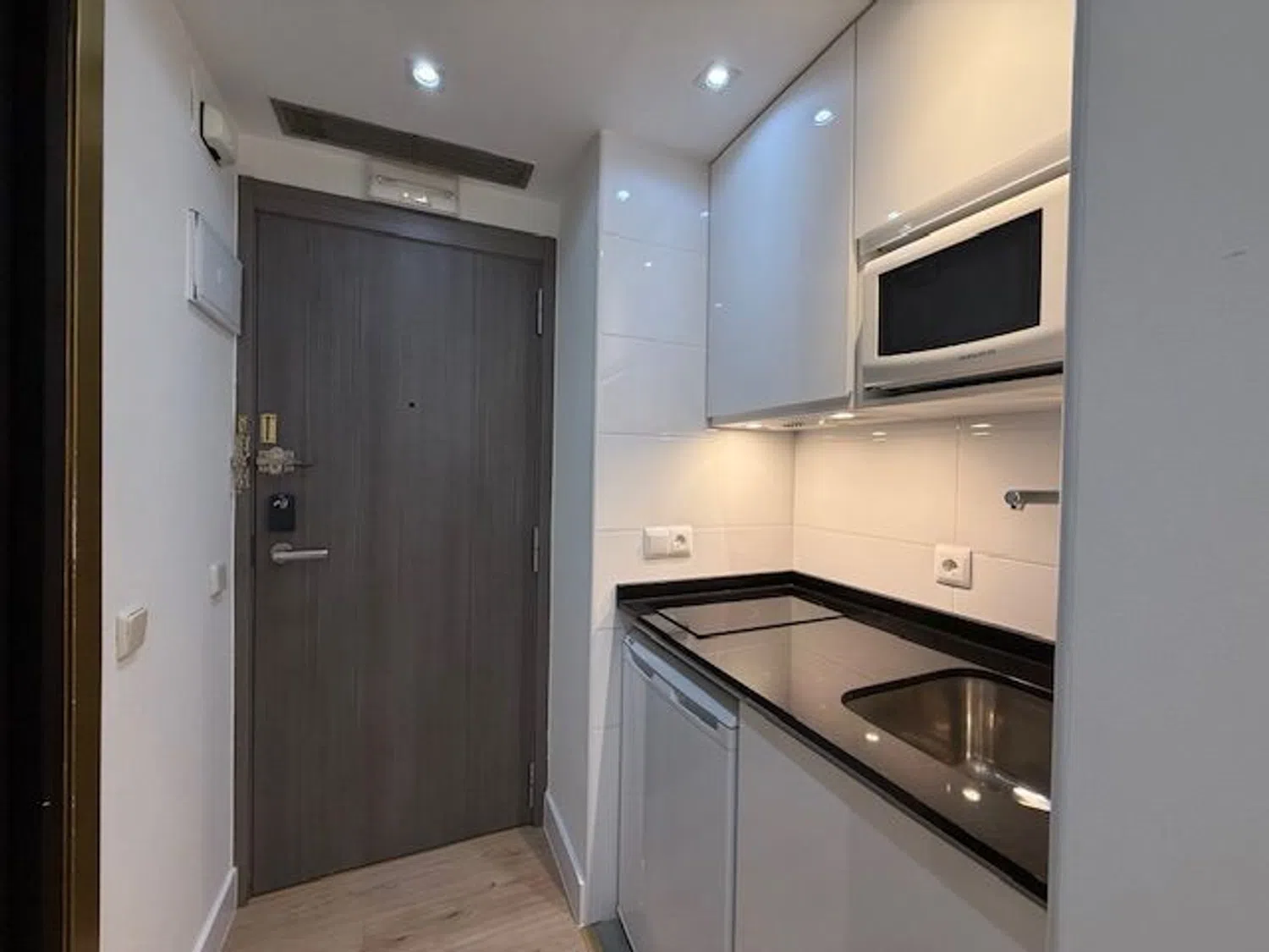 Estudio en calle de Villanueva, 2 - Foto 9