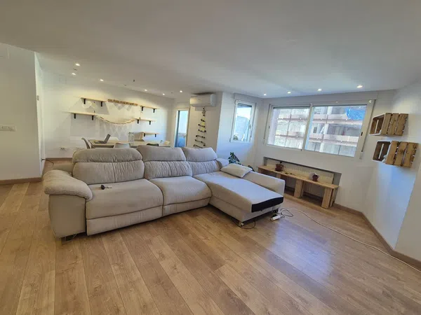 Piso en calle de Sant Vicent Màrtir, 210