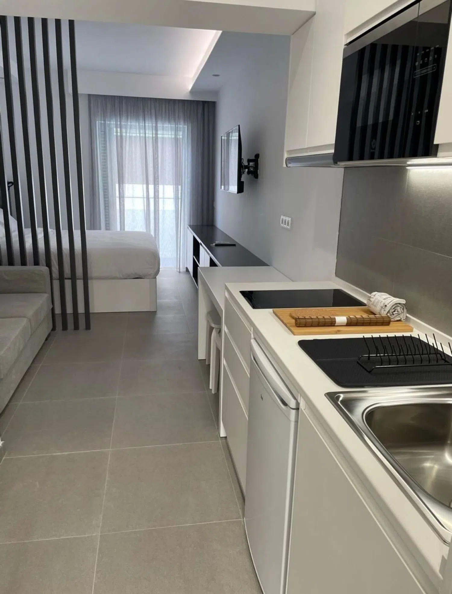 Estudio en calle Albéniz, 3 - Foto 1