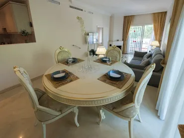 Piso en Marbella - Foto 7