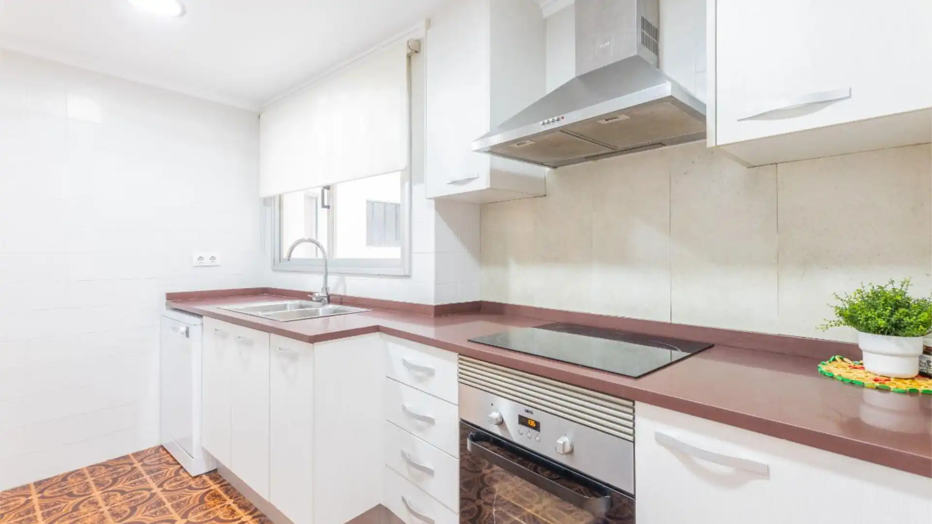 Piso en  Carrer de Yecla 19 - Foto 13