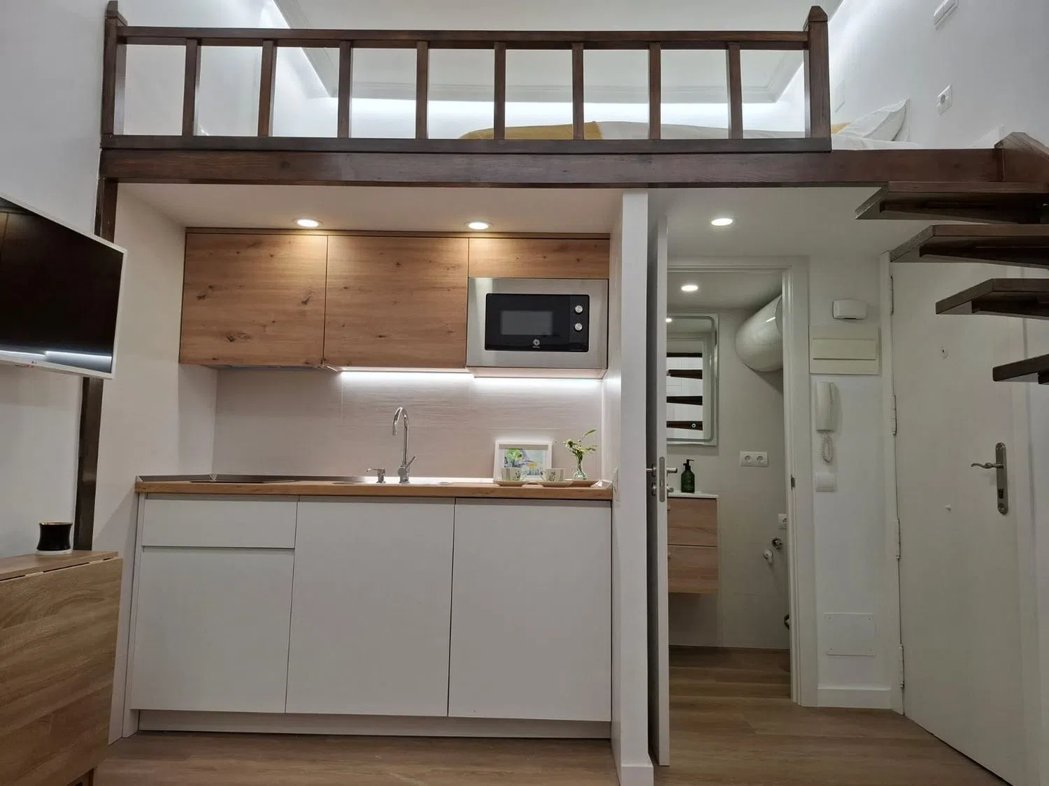 Estudio en calle de Benito Gutiérrez, 3 - Foto 2