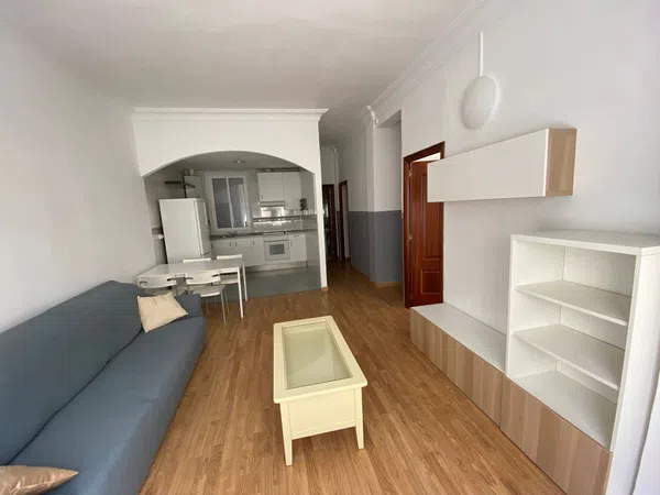 Piso en calle San Isidoro, 3