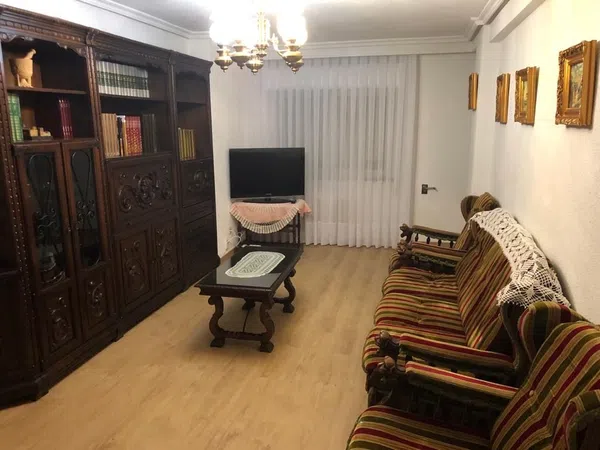 Piso en Avenida de Portugal, 165, Carmelitas - Foto 2