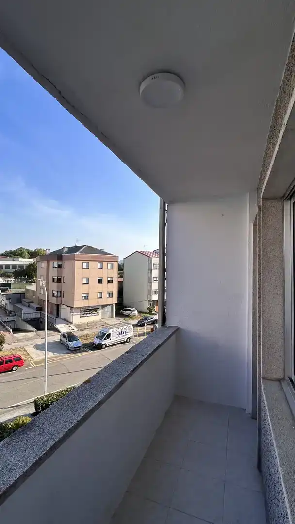 Piso en  Rúa Illa de Man 0 - Foto 5