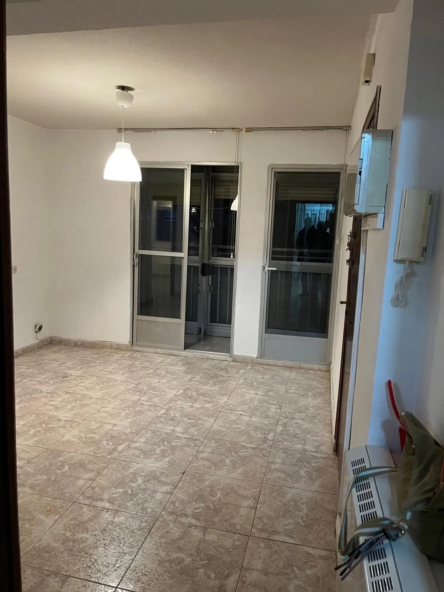 Piso en calle de Cuart de Poblet, 131 - Foto 3