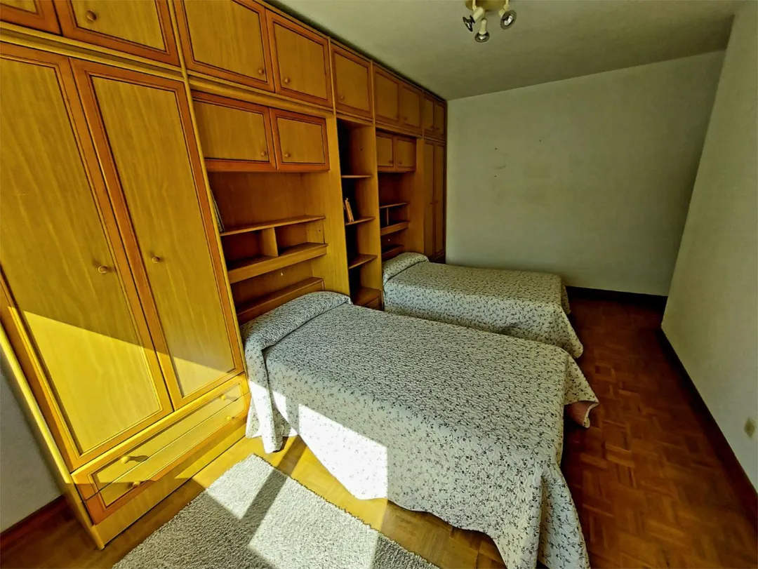Piso en  Calle Marqués de la Hermida 34 - Foto 4