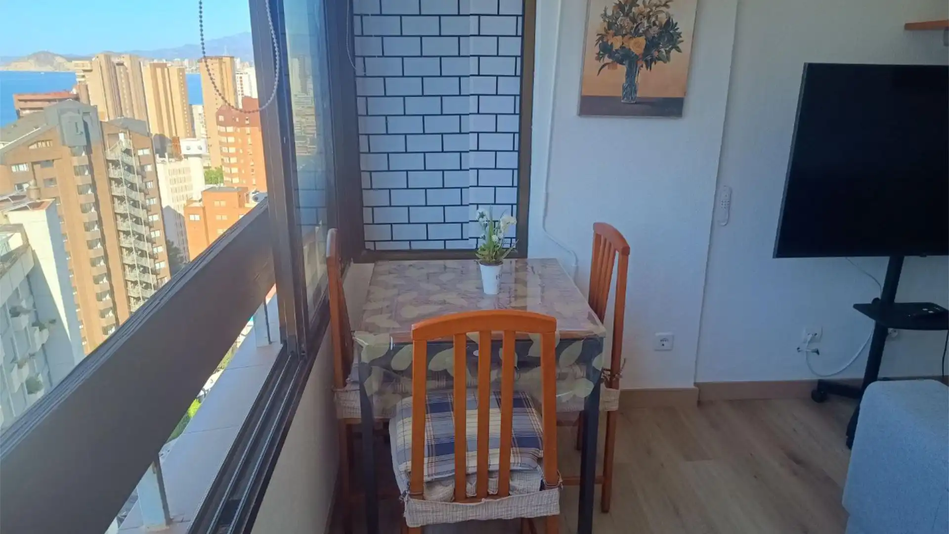 Piso en  Calle de Bruselas 9 - Foto 1