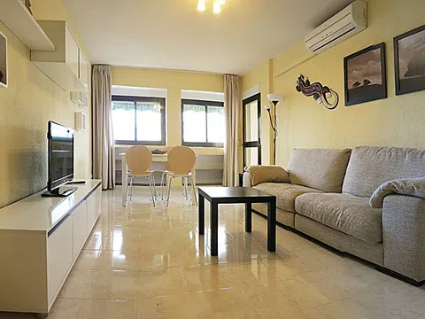 Piso en calle Pintor Espinosa, 14